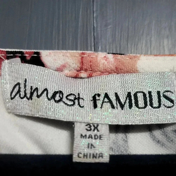 Almost Famous Dress - NWOT - Size 3X - Cream with Peach Flowers and Black Trim - Picture 2 of 6